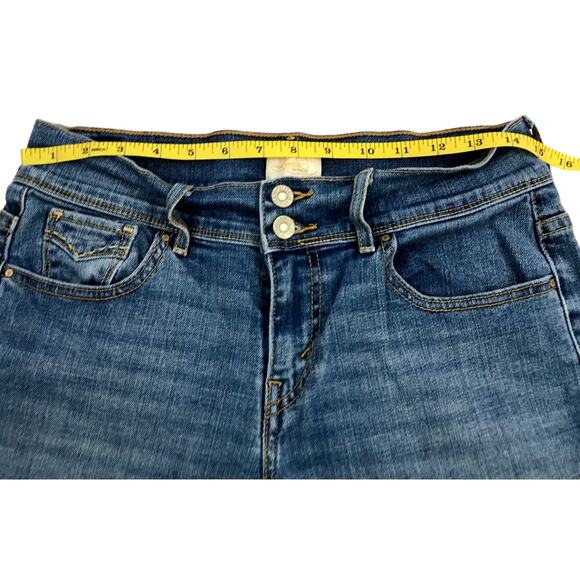 Levi's 515 Bermuda Shorts Women's Size 6 Midrise Cuffed Rolled Hem - Picture 8 of 10